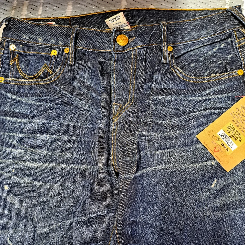 True‎ Religion Avery Slim straight Leg Jeans - Picture 4 of 13